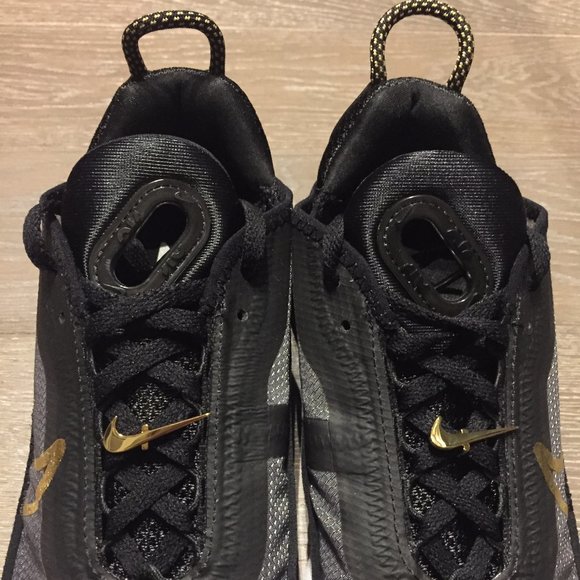 Nike Air Max 2090 Women's Sneakers - NWOT - Picture 5 of 8